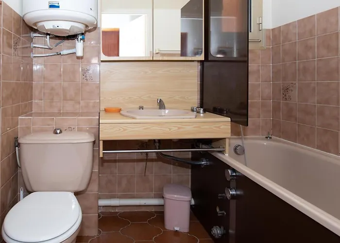 T2 Pour 4 Pers, Bord De Mer, Clim, Parking - Fr-1-803-13