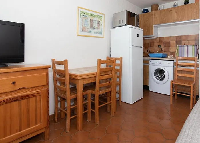 T2 Pour 4 Pers, Bord De Mer, Clim, Parking - Fr-1-803-13 *